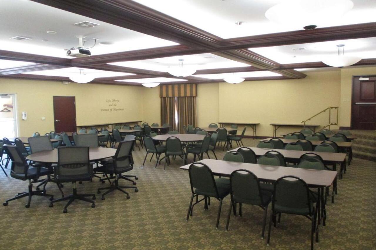 Best Western Coffeyville Central Business District Inn And Suites Екстериор снимка