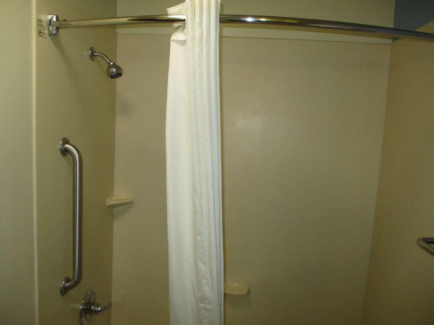 Best Western Coffeyville Central Business District Inn And Suites Екстериор снимка