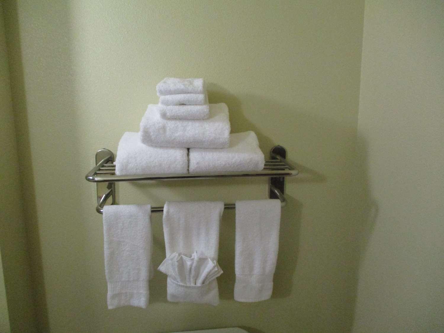 Best Western Coffeyville Central Business District Inn And Suites Екстериор снимка