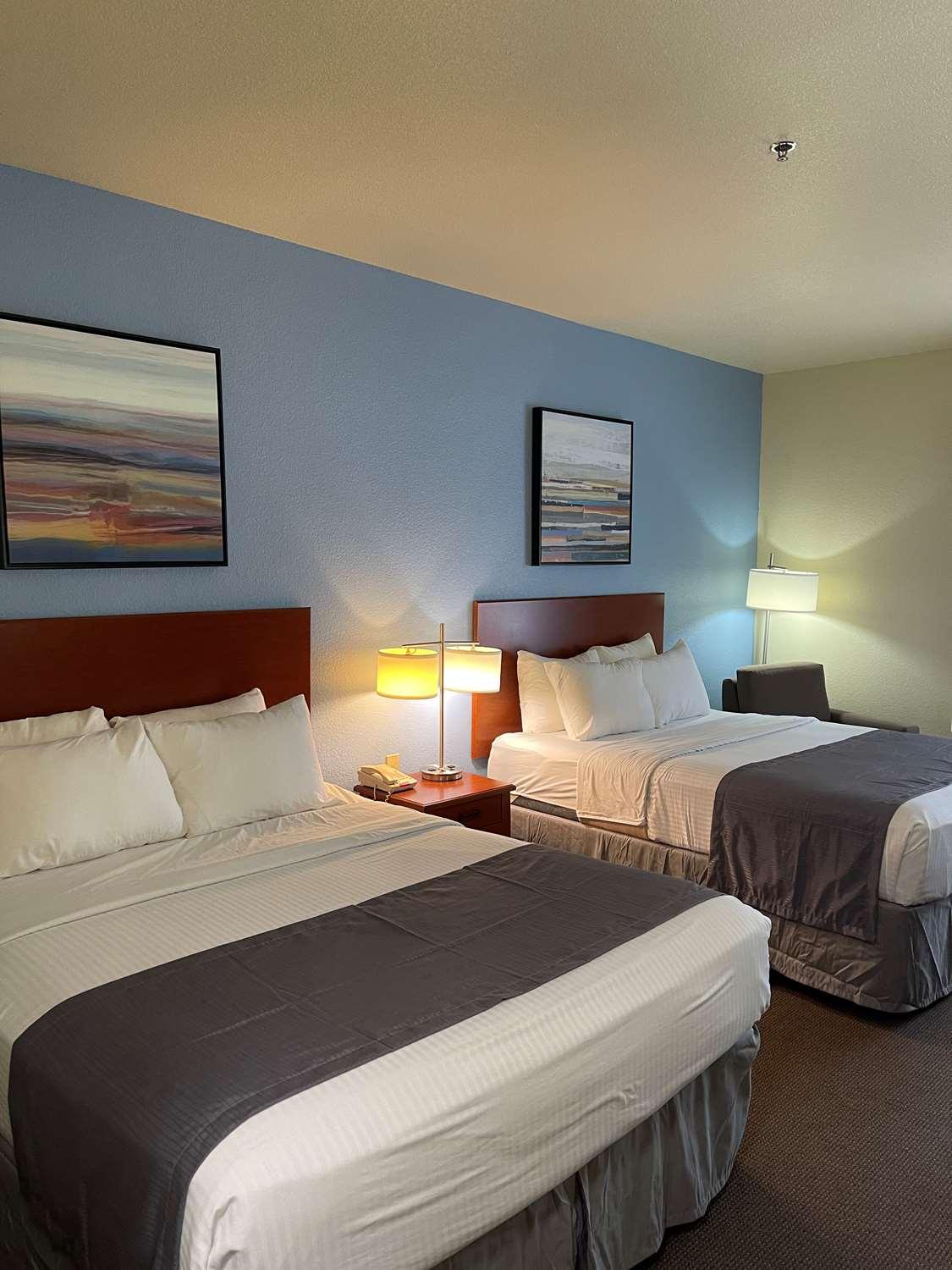 Best Western Coffeyville Central Business District Inn And Suites Екстериор снимка