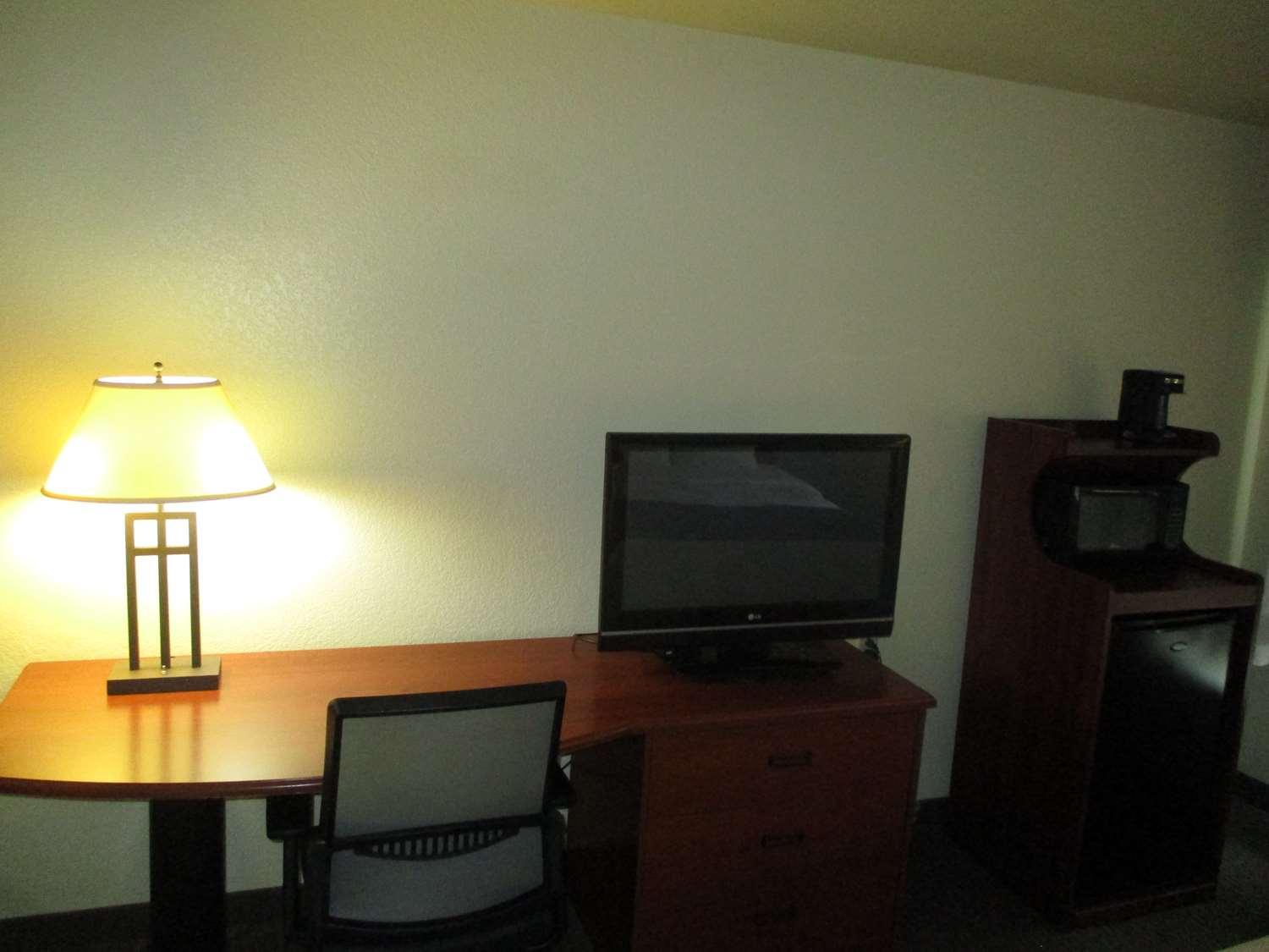 Best Western Coffeyville Central Business District Inn And Suites Екстериор снимка