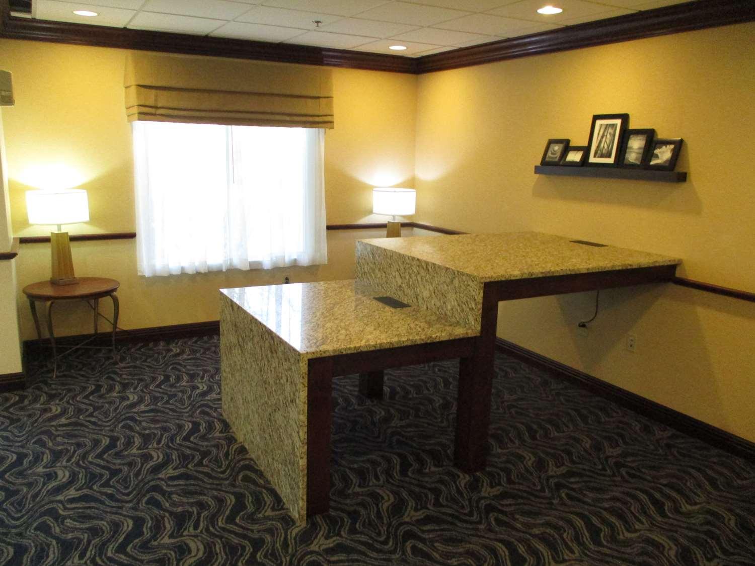 Best Western Coffeyville Central Business District Inn And Suites Екстериор снимка