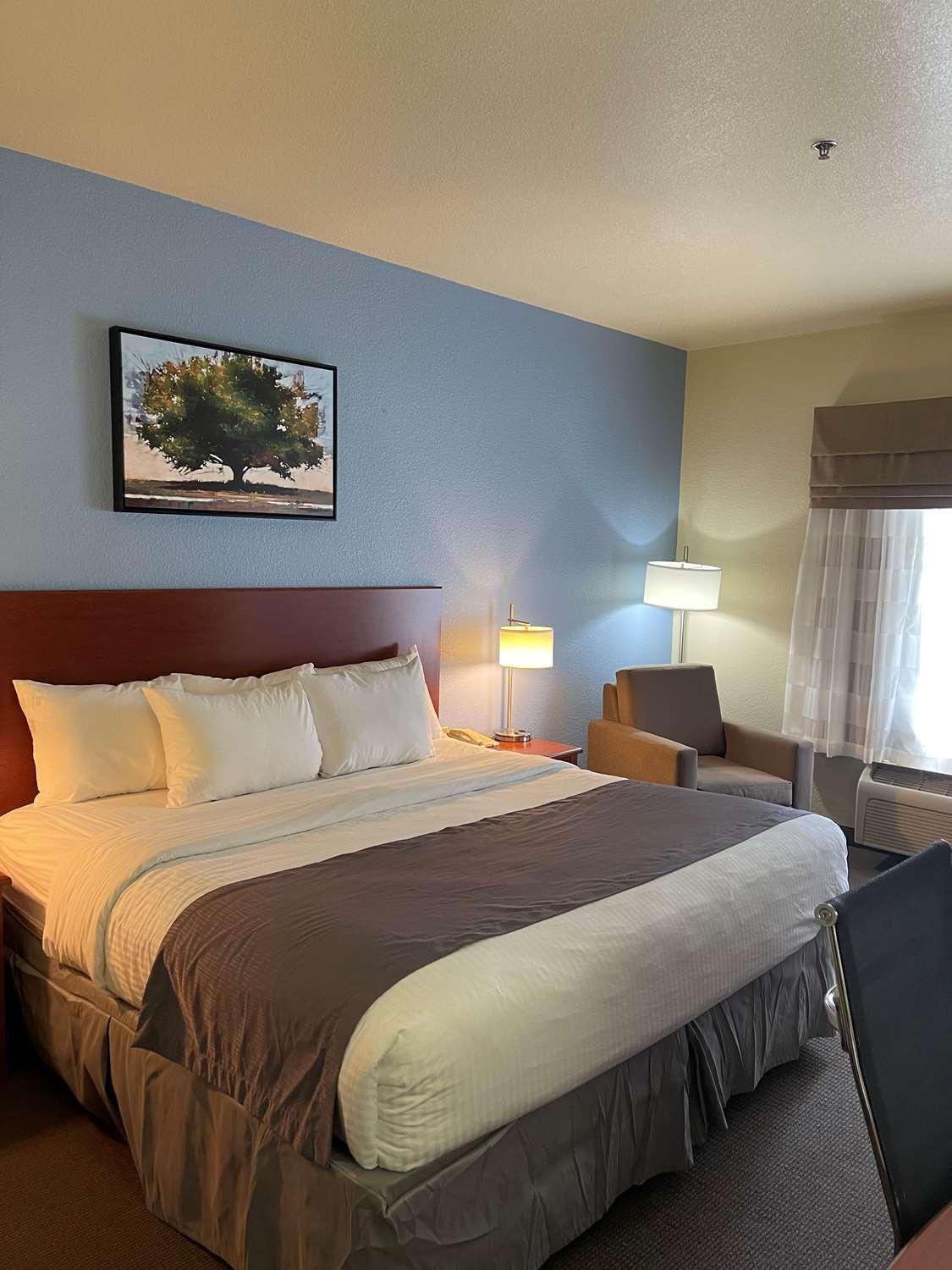 Best Western Coffeyville Central Business District Inn And Suites Екстериор снимка