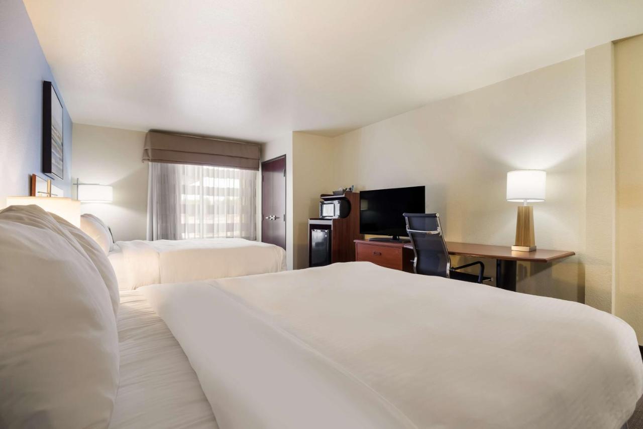 Best Western Coffeyville Central Business District Inn And Suites Екстериор снимка